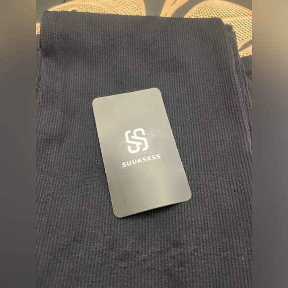 SUUKSESS Women Ribbed Seamless Flare Leggings Bootcut High Waist Yoga Pants - Picture 8 of 9